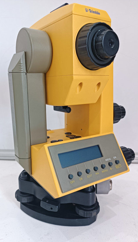توتال استیشن تریمبل مدل Trimble 3305 DRفوق العاده تمیز