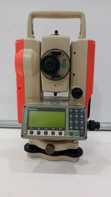 توتال استیشن پنتاکس مدل PENTAX R300 کارکرده