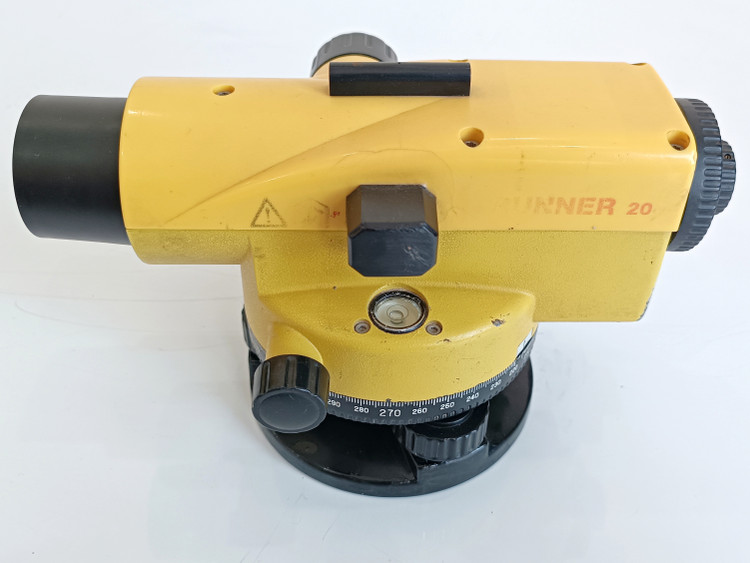 ترازیاب اتوماتیک لایکا مدل RUNNER 20 کارکرده