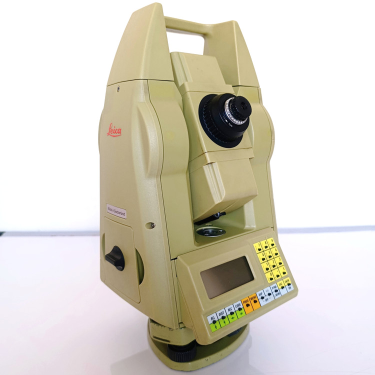 توتال استیشن لایکا مدل LEICA TC ۸05 L در حد آکبند