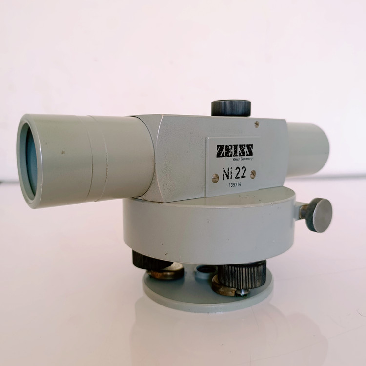 ترازیاب اتوماتیک زایس مدل ZEISS NI 22 ساخت آلمان،کارکرده