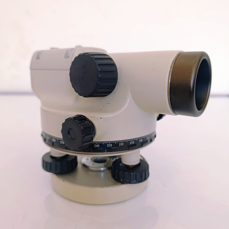 ترازیاب اتوماتیک نیکون اصل مدل NIKON AC 2S در حد آکبند